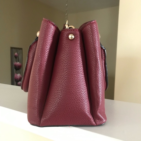 PRADA handbag - Picture 3 of 3